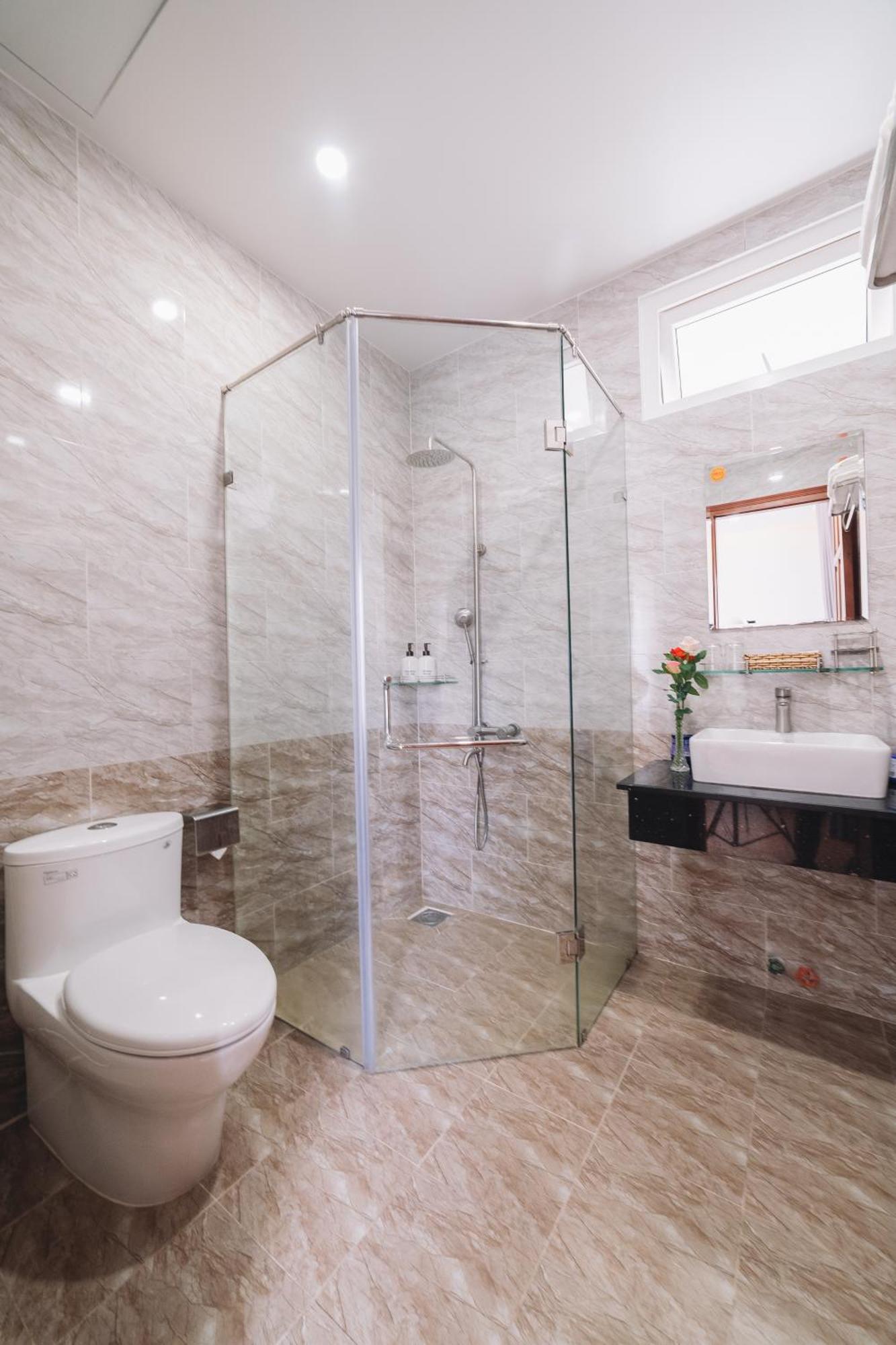 Hotel Anh Duc