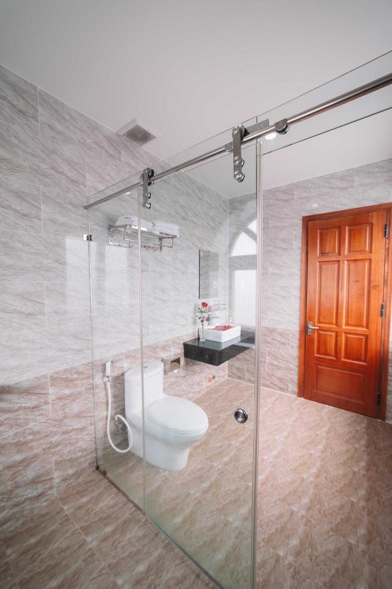 Anh Duc Hotel 3*